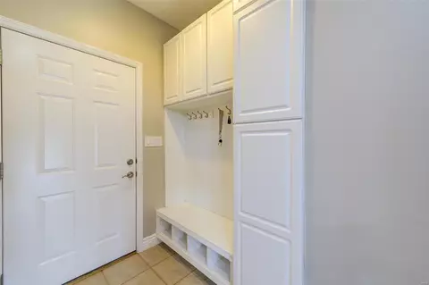 Entry Way - 601 Evergreen Ter, O'fallon, MO 63366 photo 2 of 2