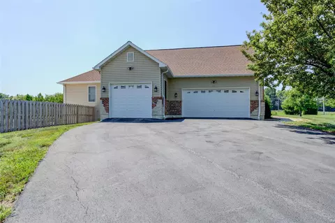 Exterior - 601 Evergreen Ter, O'fallon, MO 63366 photo 2 of 11