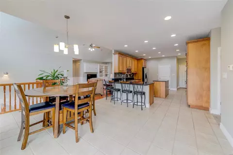 Dining - 601 Evergreen Ter, O'fallon, MO 63366 photo 2 of 3
