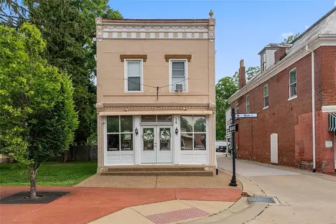 19 Main St, Saint Peters, MO 63376