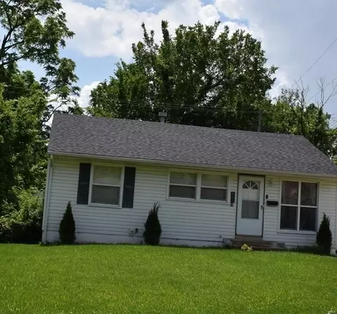 406 Cameron Rd, Saint Louis, MO 63137
