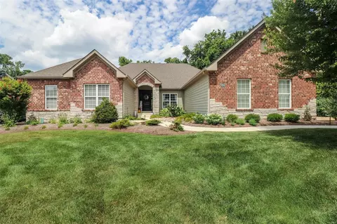 9814 Grandview Lake Ct, Saint Louis, MO 63127