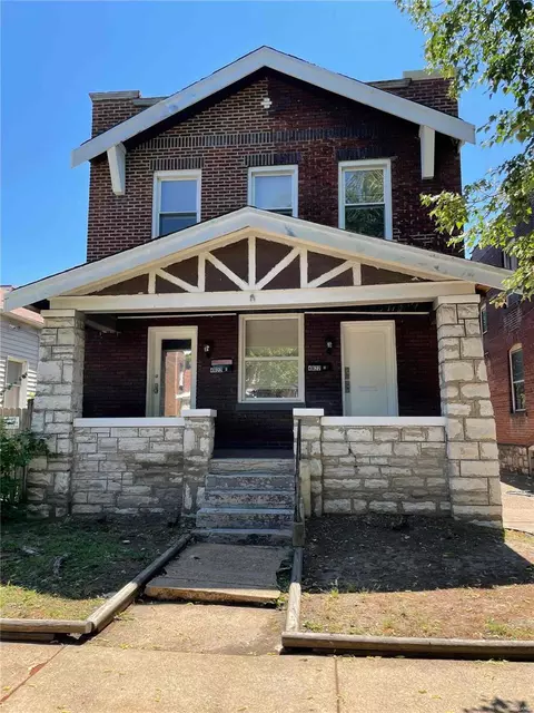 4622 Minnesota Ave, Saint Louis, MO 63111