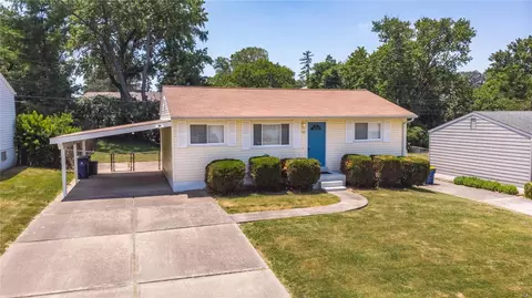332 Malone Dr, Saint Louis, MO 63129