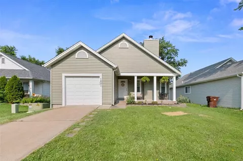 1021 Cobbler Ln, St Peters, MO 63303