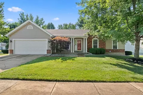 2932 Rexford Creek Ct, Florissant, MO 63031