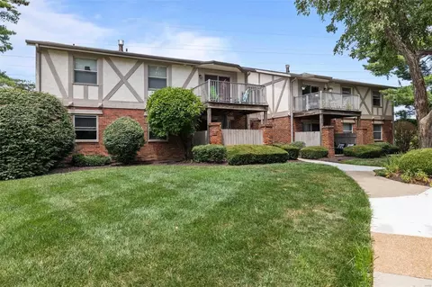 1438 Willow Brook Cv #7, Saint Louis, MO 63146
