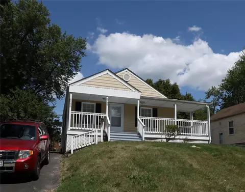 6736 Torlina Dr, Berkeley, MO 63134