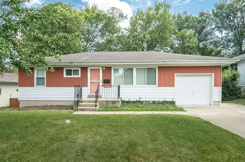 7504 Cheshire Ln, Saint Louis, MO 63123