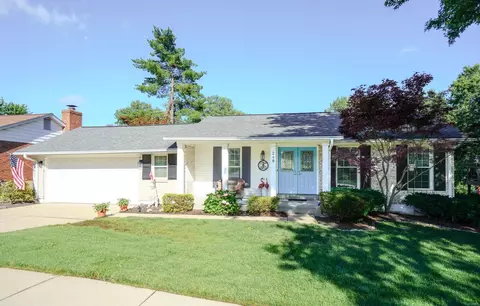 248 Golden Valley Dr, Saint Louis, MO 63129