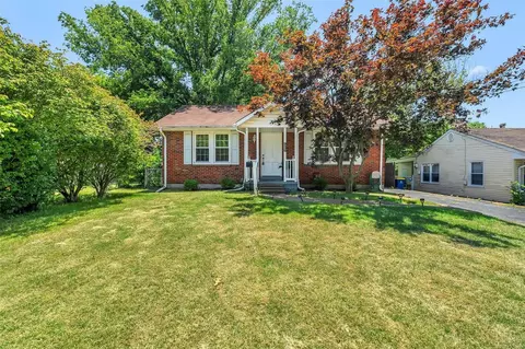 9336 Crawford Ave, Saint Louis, MO 63144