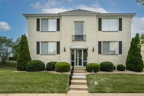 12527 Chardin Pl #3, Saint Louis, MO 63128