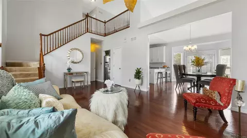 Entry Way - 122 Towergate Dr, Lake Saint Louis, MO 63367 photo 2 of 5