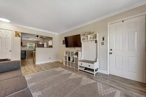Entry Way - 412 Ballwin Ave, Ballwin, MO 63021 photo 1 of 1