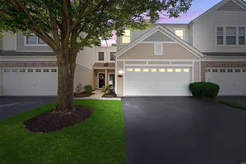 704 Kingston Terrace Ct, Saint Charles, MO 63301