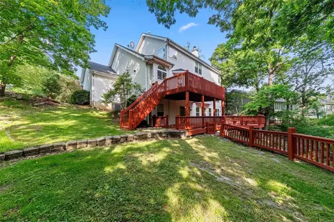 Exterior - 16007 Forest Valley Dr, Ballwin, MO 63021 photo 5 of 7