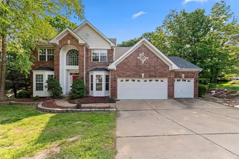 Exterior - 16007 Forest Valley Dr, Ballwin, MO 63021 photo 2 of 7