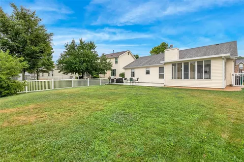 819 Spring Crest Dr, Fenton, MO 63026 photo 36