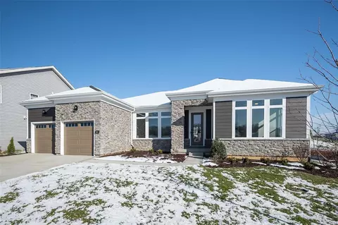 902 Memsie Park Ct, O'fallon, MO 63368 photo 2