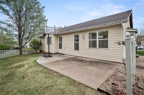 199 Roxbury Dr, O'fallon, MO 63366 photo 37