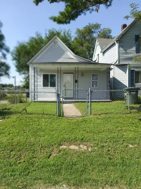 1921 5th St, Madison, IL 62060 photo 1