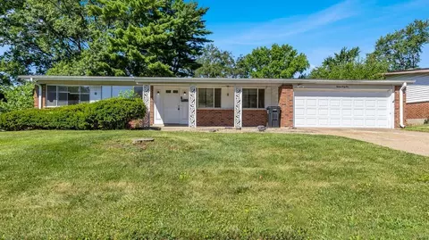 1545 Ascot Ter, Florissant, MO 63033
