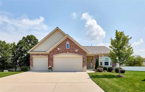 128 Cabot Ct, Wentzville, MO 63385