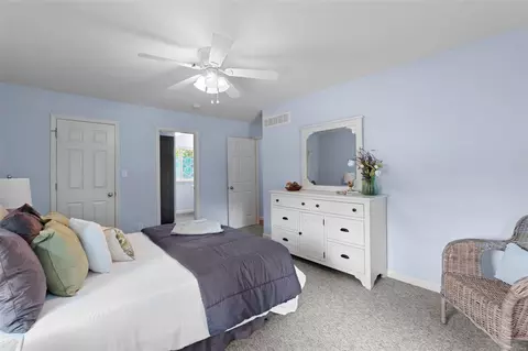 Bedroom - 913 Glenmill Dr, Manchester, MO 63021 photo 2 of 8