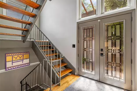 Entry Way - 950 Beacon Woods Ct, Manchester, MO 63021 photo 5 of 5