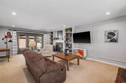 Living - 950 Beacon Woods Ct, Manchester, MO 63021 photo 1 of 5