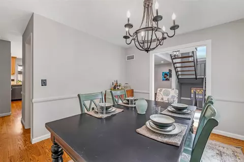 Dining - 950 Beacon Woods Ct, Manchester, MO 63021 photo 1 of 3