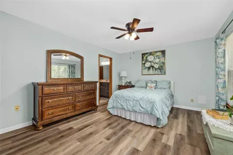 Bedroom - 847 Woodside Trails Dr, Ballwin, MO 63021 photo 3 of 3