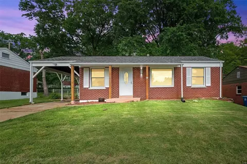 10611 Crowley Dr, Saint Louis, MO 63136