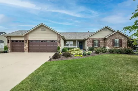 801 Mule Creek Dr, Wentzville, MO 63385
