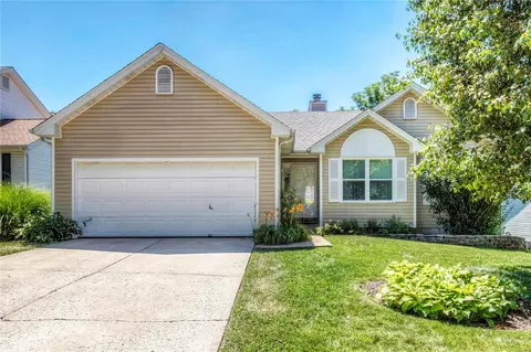 34 Red Cedar Ct, Saint Charles, MO 63303