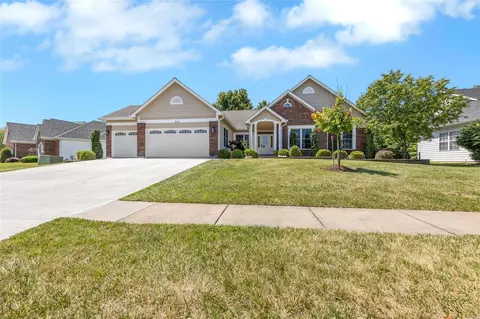 Exterior - 574 Autumn Bluff Dr, Ellisville, MO 63021 photo 12 of 13