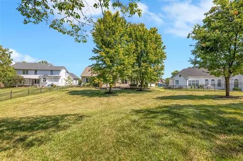 Exterior - 574 Autumn Bluff Dr, Ellisville, MO 63021 photo 11 of 13