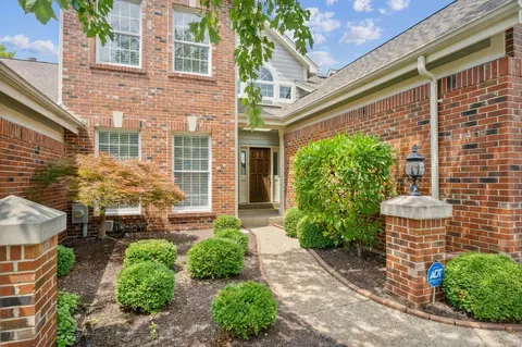 327 Woods Mill Terrace Ln, Chesterfield, MO 63017