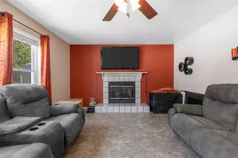 Living - 7251 Picasso Dr, O'fallon, MO 63368 photo 4 of 4