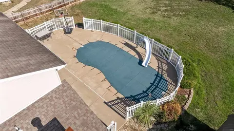 Exterior - 7251 Picasso Dr, O'fallon, MO 63368 photo 6 of 12
