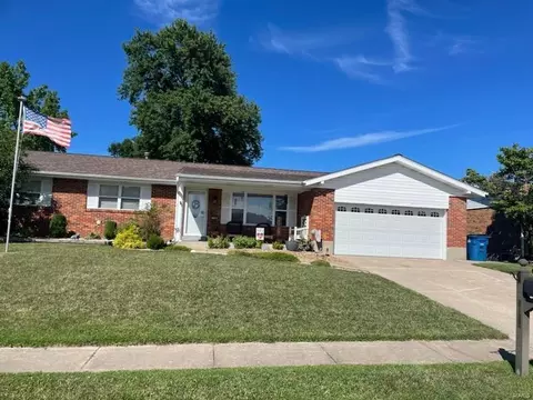 3108 Tally Ho Dr, Saint Charles, MO 63301