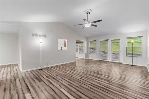 Living - 210 Ruggles Rd, Ferguson, MO 63135 photo 2 of 2