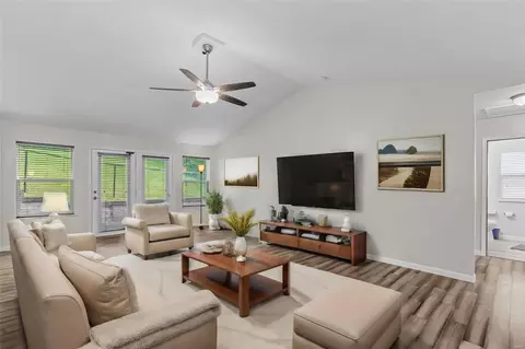 Living - 210 Ruggles Rd, Ferguson, MO 63135 photo 1 of 2