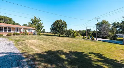 Exterior - 4932 Highway D, Defiance, MO 63341 photo 9 of 10