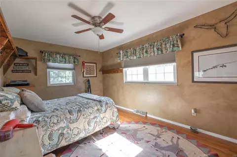 Bedroom - 4932 Highway D, Defiance, MO 63341 photo 2 of 4