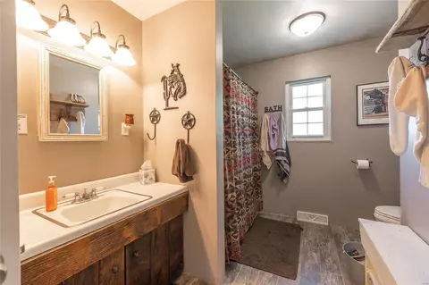 Bath - 4932 Highway D, Defiance, MO 63341 photo 1 of 1