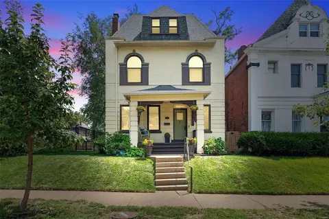 3940 Russell Blvd, Saint Louis, MO 63110