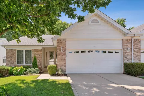 16 Sterling Pointe Dr #24A, Saint Charles, MO 63301