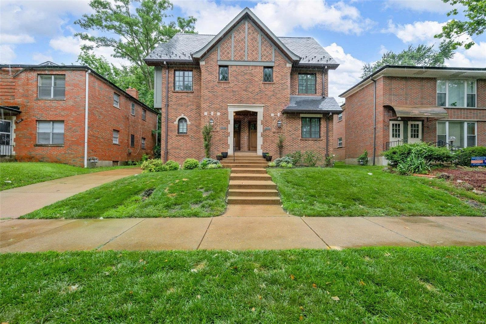 7430 Delmar Blvd Unit A  