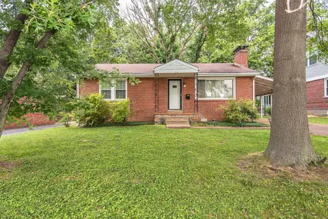 975 Simmons Ave, Kirkwood, MO 63122